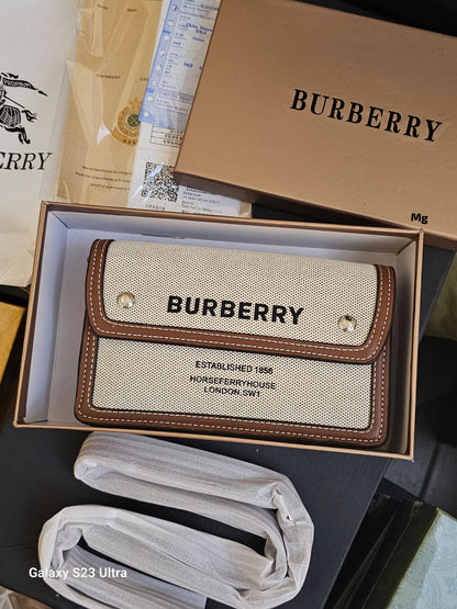 Burberry horseferry Flap