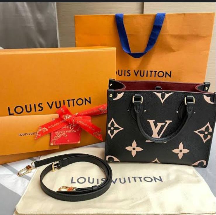 Louis Vuitton Tote  Bags