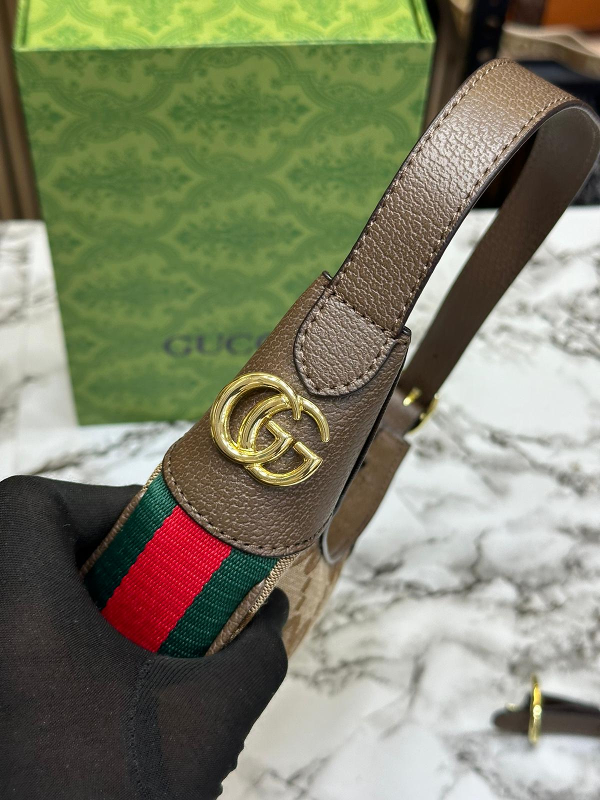 Gucci Shoulder Bags