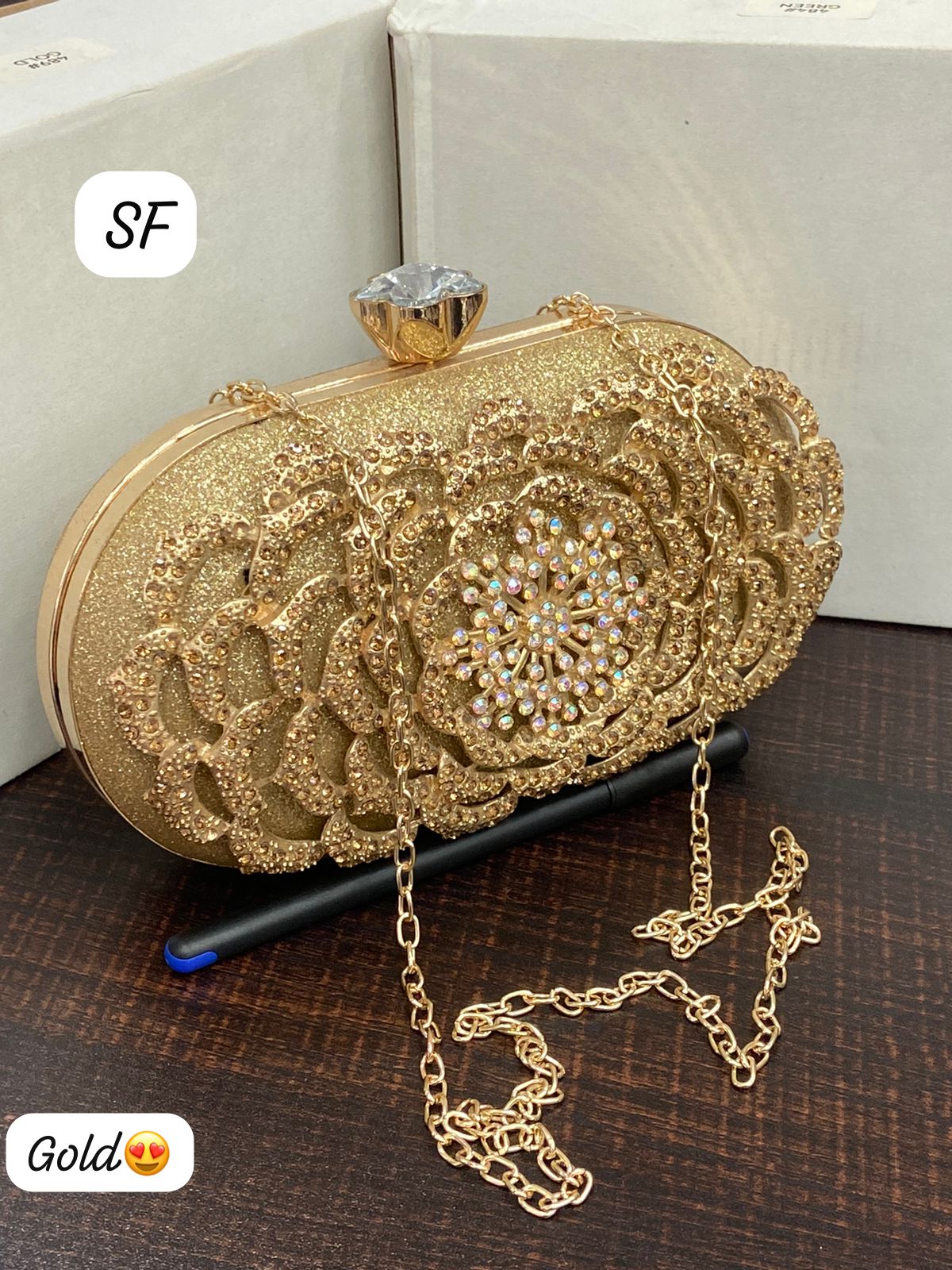 Fashionable Clutch