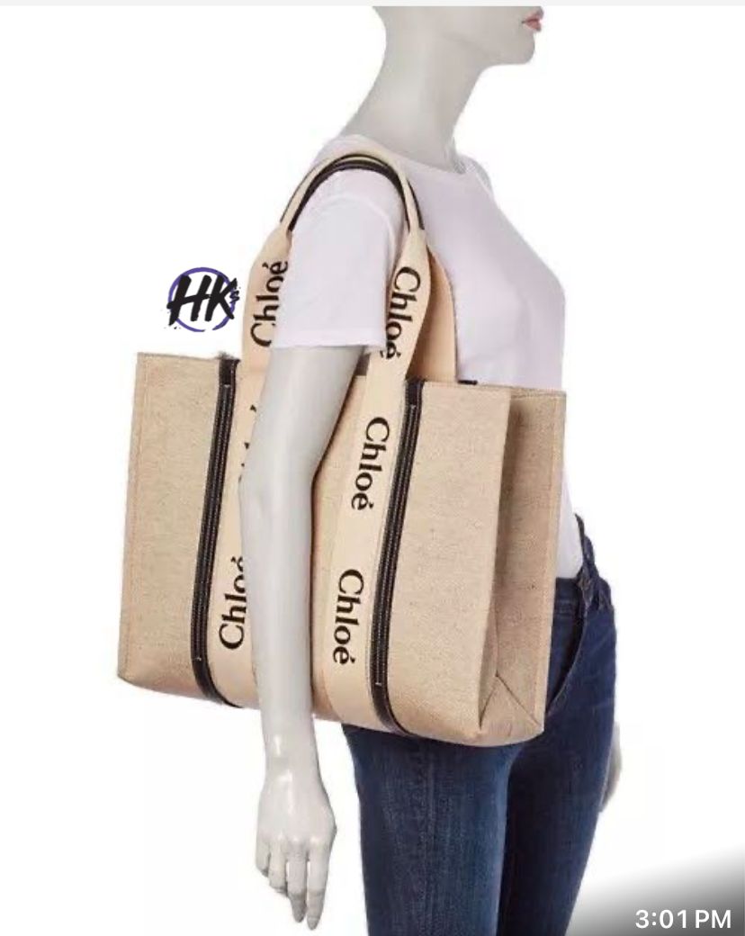 Chole Woody Tote Bags