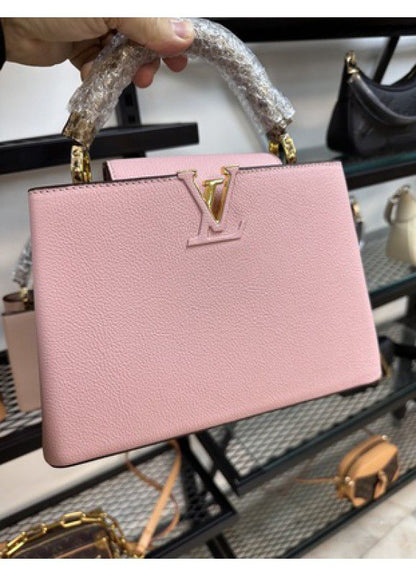 Lv(Louis Vuitton) handbag with box